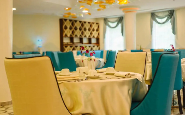 Campus Alba at Hotel Castello Mare