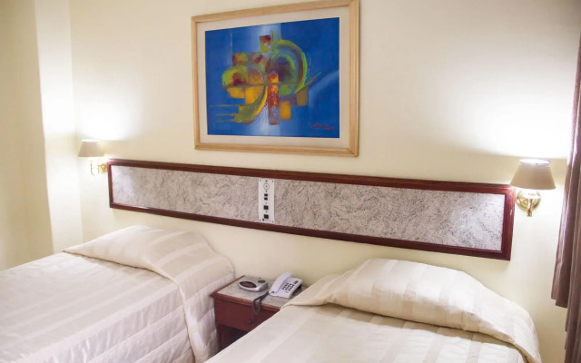 Hotel del Rey By Poty