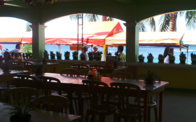 White Beach Resort Puerto Galera powered by Cocotel