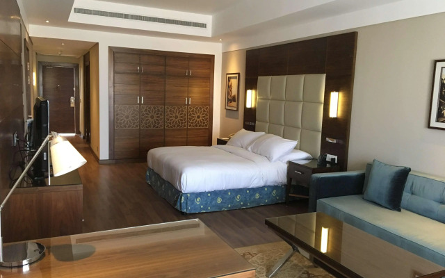 Hilton Pyramids Golf