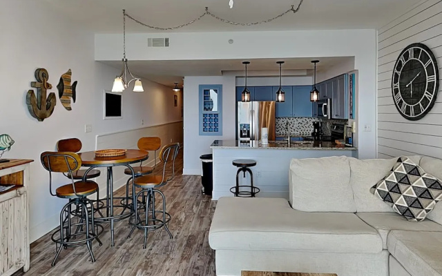 Majestic Sun #1008A by Southern Vacation Rentals