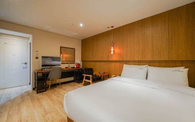 Busan Sajik The Stone Bridge Hotel