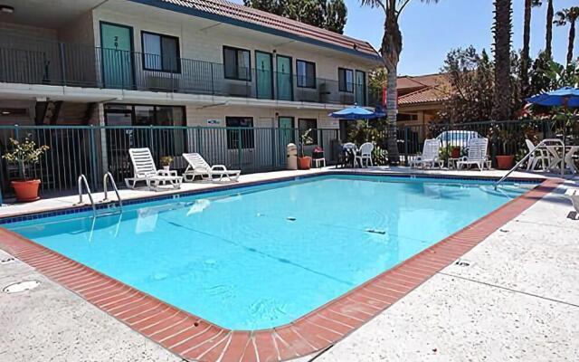 Knights Inn Jacksonville North