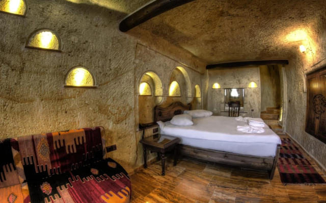 Kemerhan Hotel & Cave Suites
