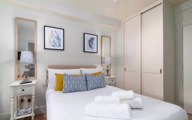 Bright Gorgeous Studio in Chelsea, 2 Guests