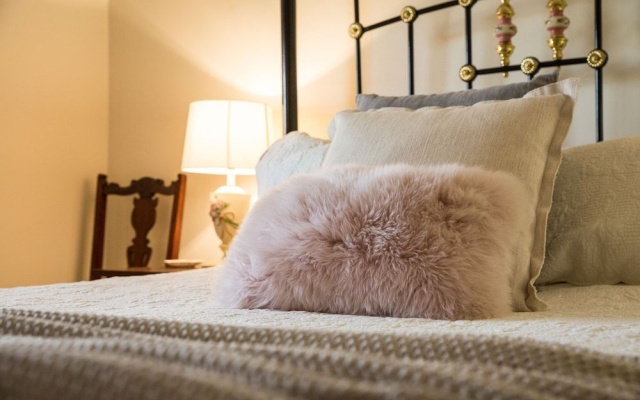 Wishing Well Cottage – Guest Rooms – Clare