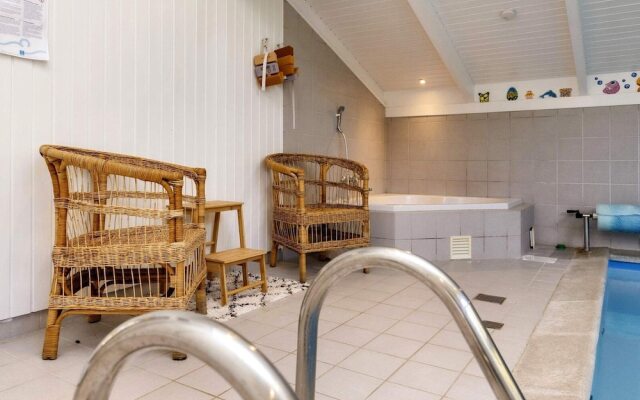 8 Person Holiday Home in Hals