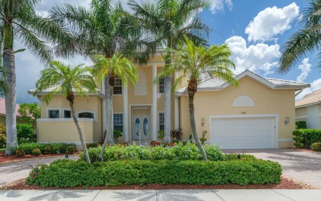 Waterfront Home With Pool, spa and 2nd Floor Balcony
