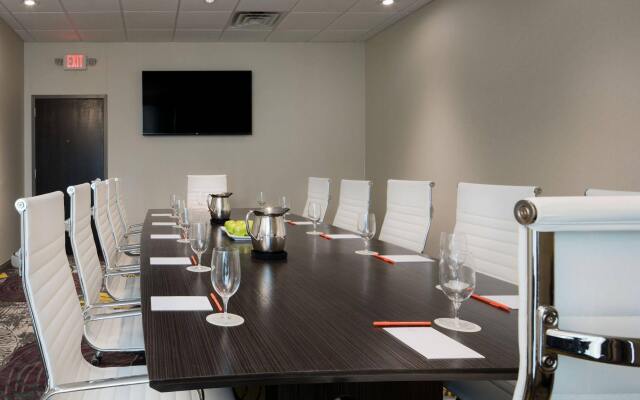 Crowne Plaza Chicago SW - Burr Ridge by IHG