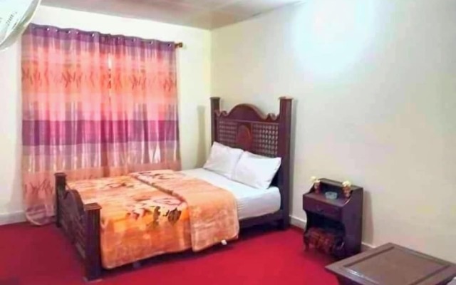 Royal Galaxy Hotel And Restaurant SKARDU