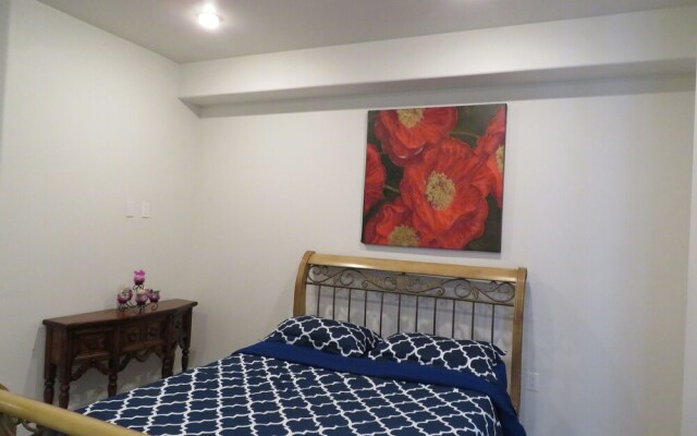 Fully Furnished Apartments near Hollywood