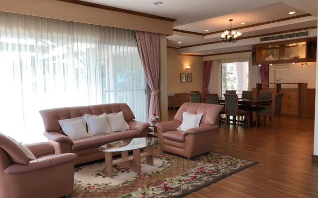 Seapine Beach Golf and Resort Hua Hin