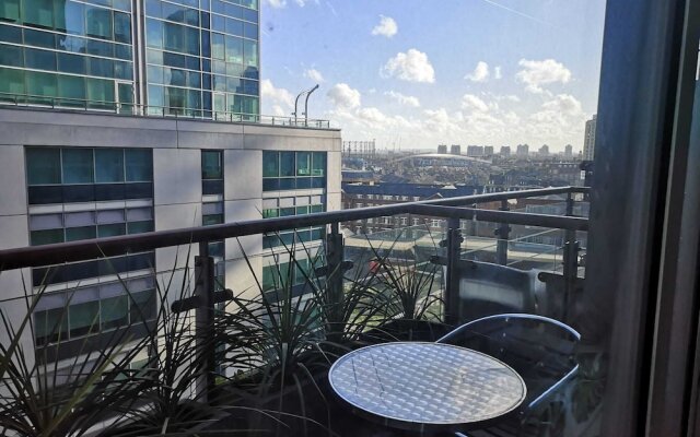 Modern Apartment Near the Thames, Central London