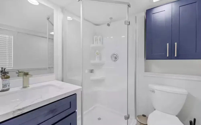 Rucker Avenue Cozy Bungalow