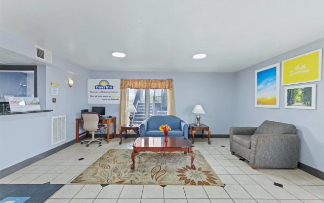 Days Inn by Wyndham McKinney