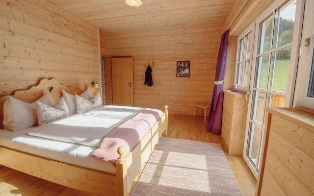 Chalet Near Lake Grundlsee & Ski Lift