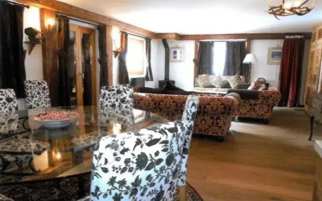 Chalet Grouse