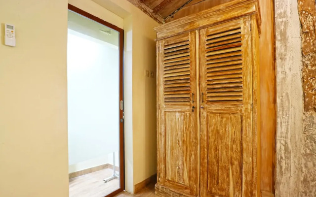 Damar Emas House 8