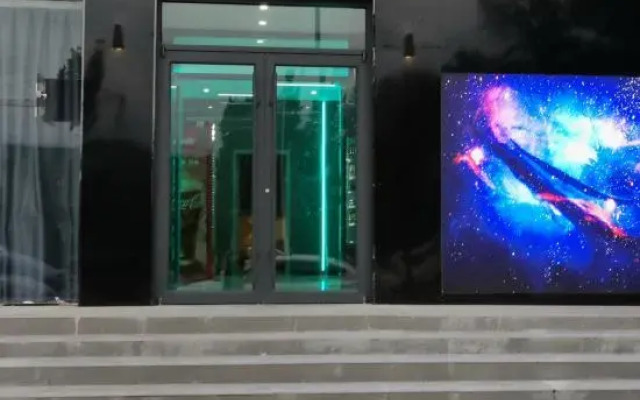 Space E-sports Hotel