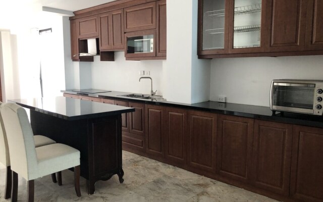 Emanuela Hotel  Serviced Apartment