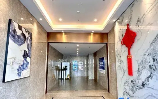 Yueguishan Boutique Stay (Longhu Haikou Tianjie Chengxi Station)