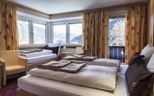 Arpuria l hidden luxury mountain home | Adults friendly