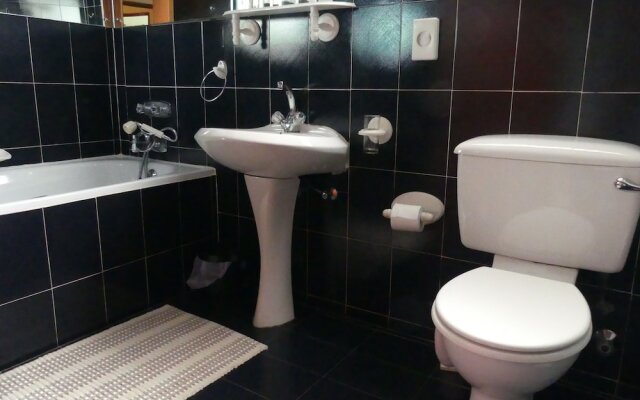 Heriot Manor Guest House & Self-Catering Accommodation, George