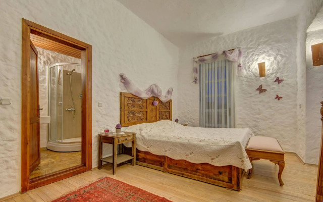 Lale Lodge Hotel