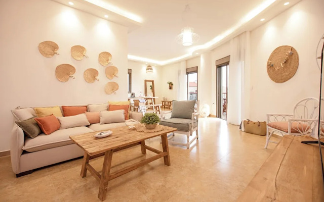 Akl - Chic Apts & Balconies in Batroun