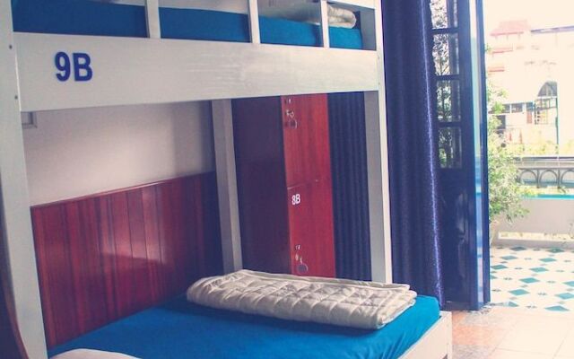 AQua Home - Hostel