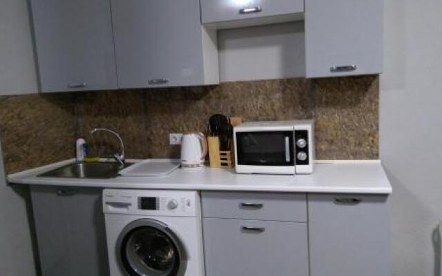 Hostel on Dragomanova 27