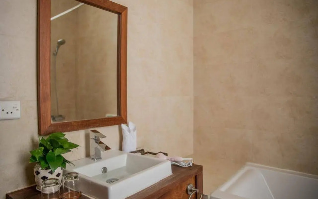 La Residence Suites
