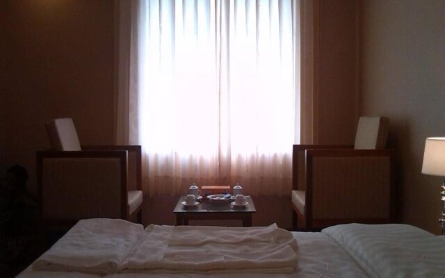 Hotel Grand Jade
