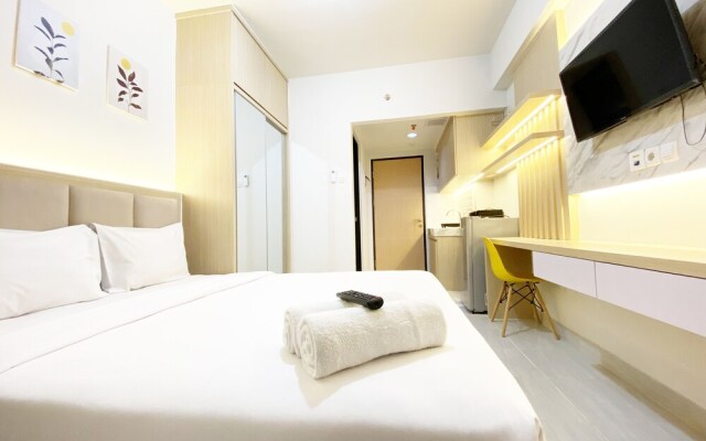 Fancy And Nice Studio At The Alton Apartment