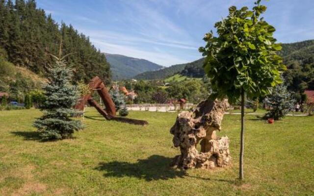 Pensiunea Rau Sadului