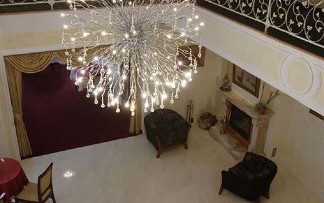 Villa Hoff Wellness & SPA Hotel