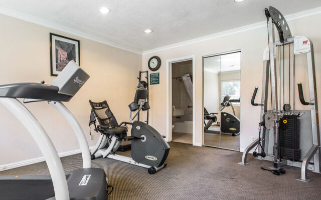 Quality Inn & Suites, Thousand Oaks