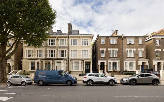 The Maida Vale Maison - 4BDR Maisonette Flat