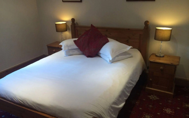 Hunters Lodge Inn