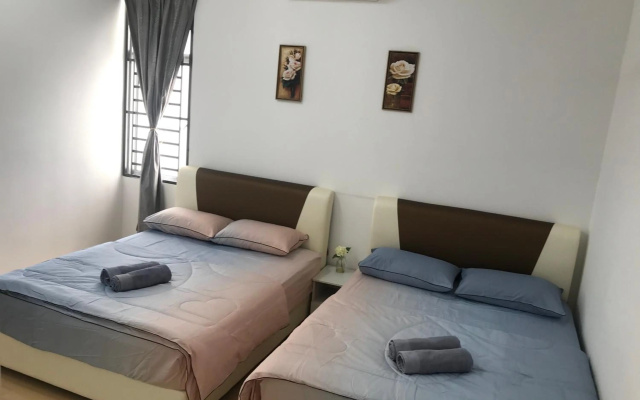 Taiping Rain Town Homestay太平雨城名宿 two car park – Guest Rooms – Taiping