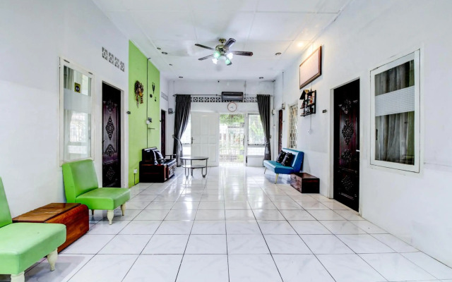 Hotel O Jalan Jenderal Sudirman Near Imam Bonjol Square