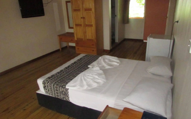 Wailoaloa Beach Resort Fiji