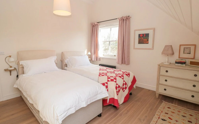 Willow Cottage