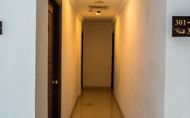 Capital O 664 Romance Hotel