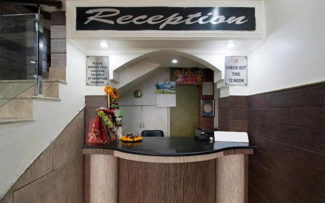 OYO 6647 Om Hari Residency