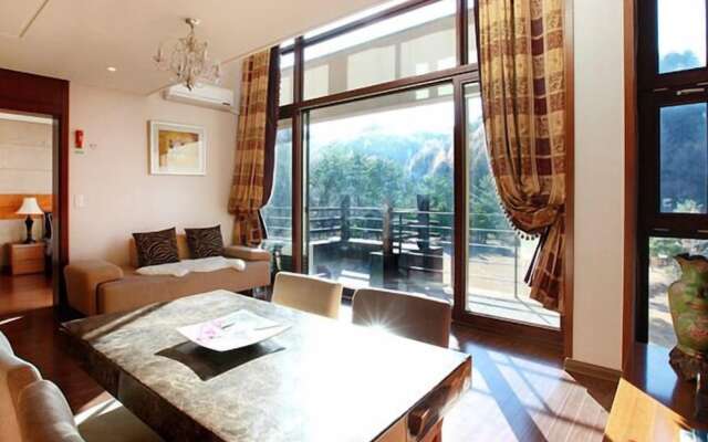 Pyeongchanghugel Heim Pension