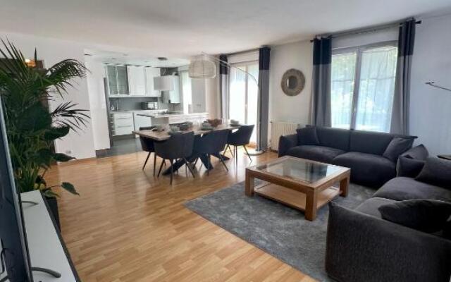 100m2 // Ideal Family/Friends // 5min Disney/Val Deurope