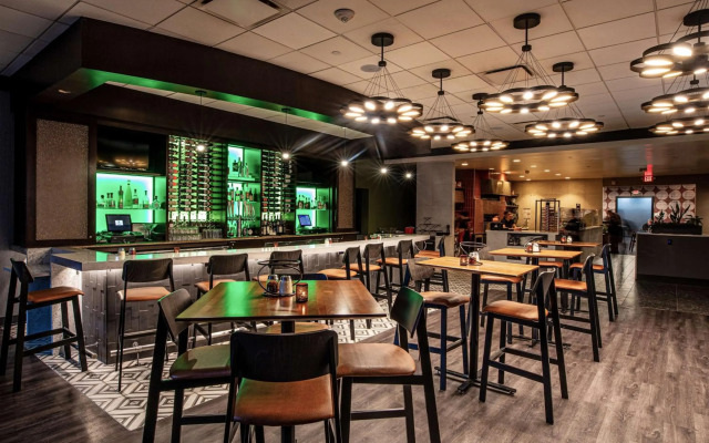 Embassy Suites by Hilton Chicago O'Hare Rosemont