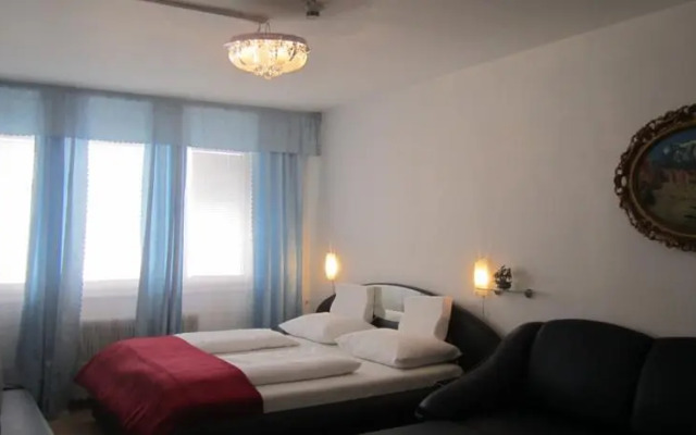 Hotel Pension Adam Apartment