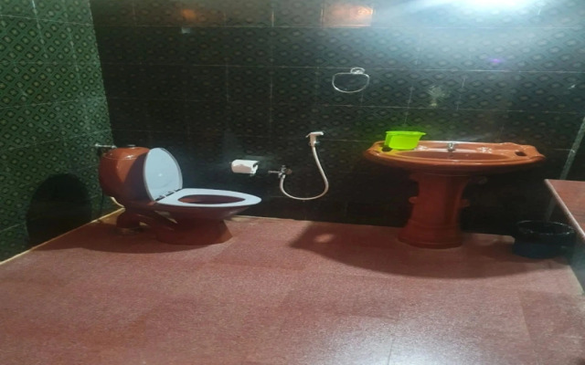 Oyo 80745 Wonder Inn Resorts